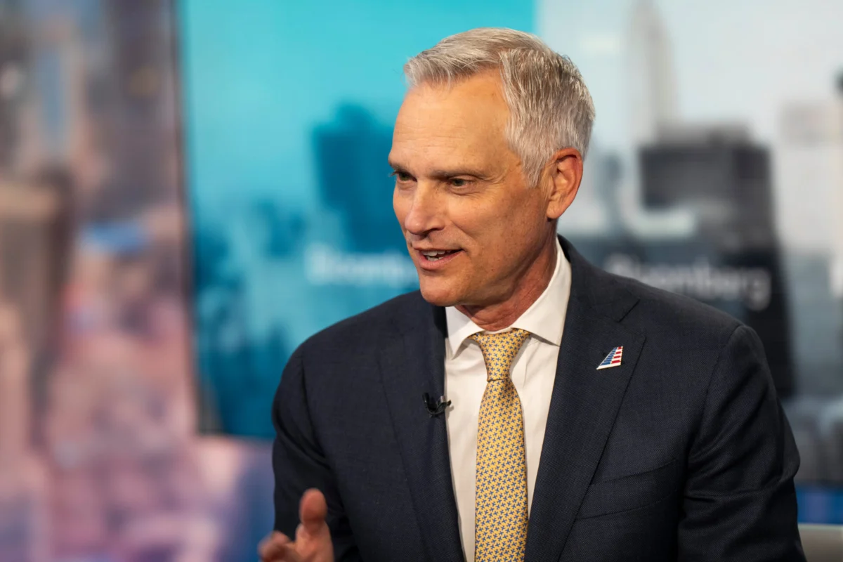 American Airlines CEO Robert Isom Navigates ‘Math Problem’ with Ambitious Premiumization and Growth Strategy