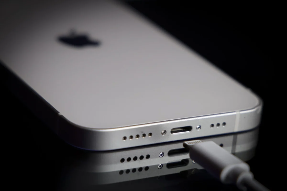Apple teams up with Klarna to launch a lease-to-own program for iPhones, iPads, and Macs