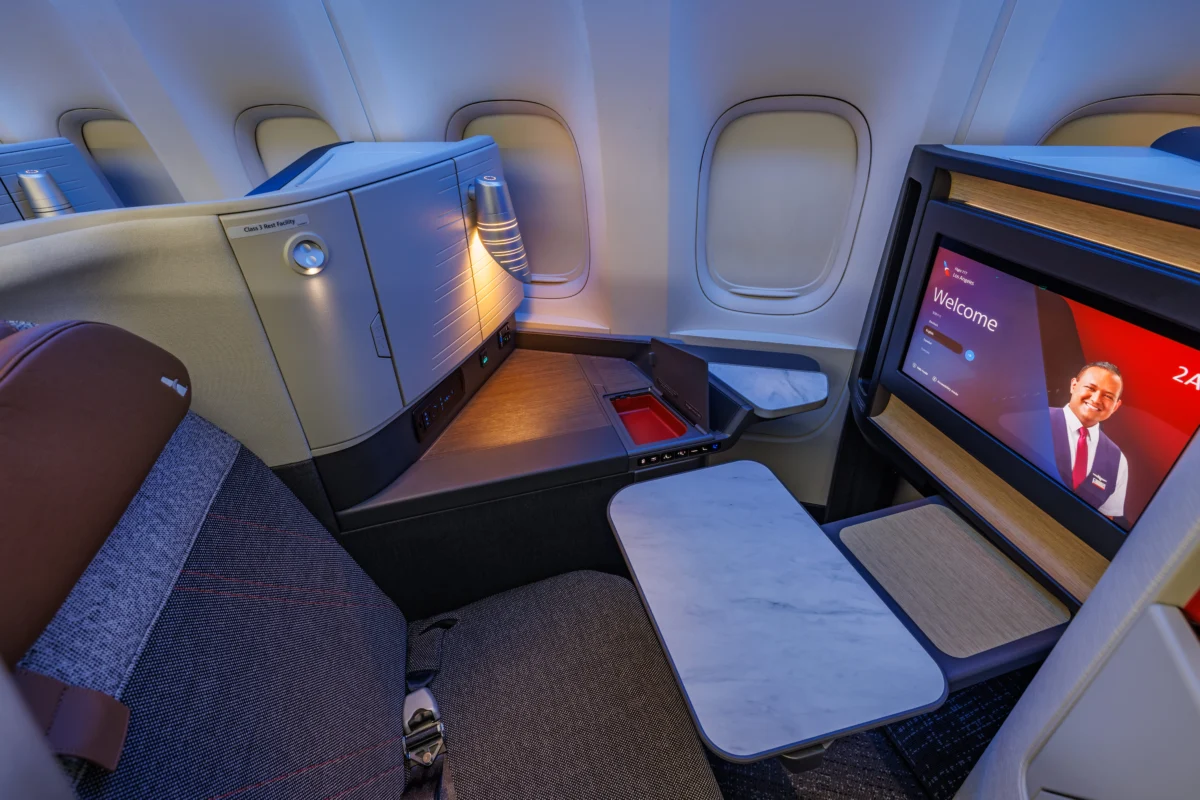 American Airlines Unveils First Retrofitted Boeing 777-300ER, Signaling Aggressive Push into High-Yield Premium Travel Market