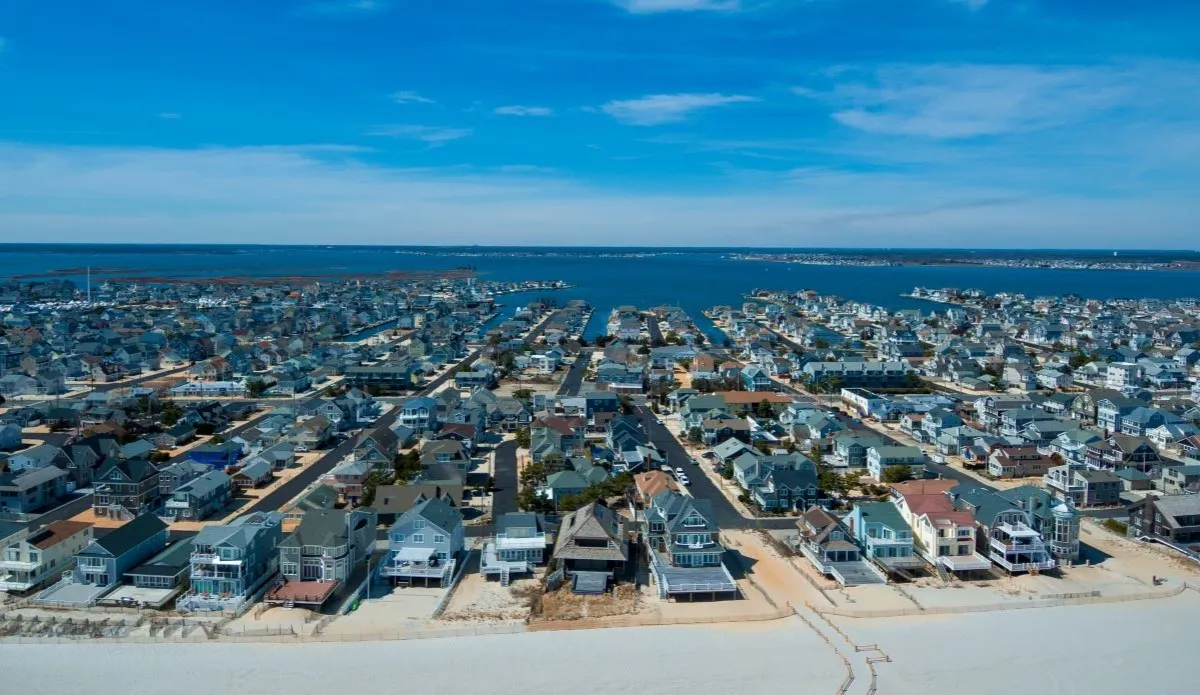 Navigating the 2026 Housing Market: Rising Mortgage Rates and Geopolitical Tensions Shape Autumn Outlook