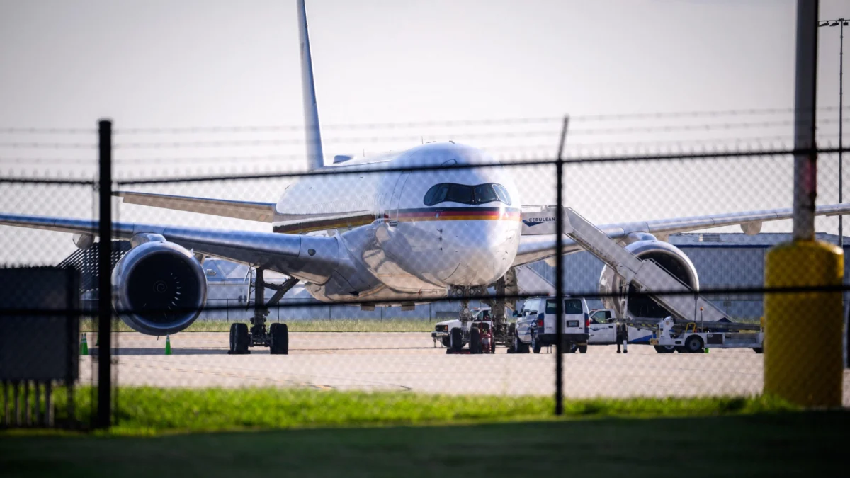 Schaden am Flieger – Klingbeil nach G20-Treffen in den USA gestrandet