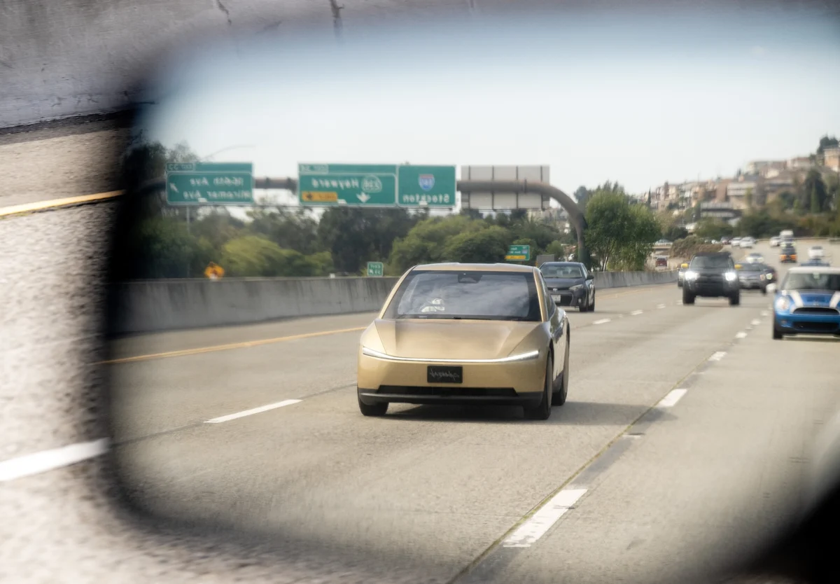 Autonomous Future Illuminated: NHTSA Proposes Cyan Lights for Self-Driving Cars Amidst Rapid Industry Advancements and Strategic Shifts