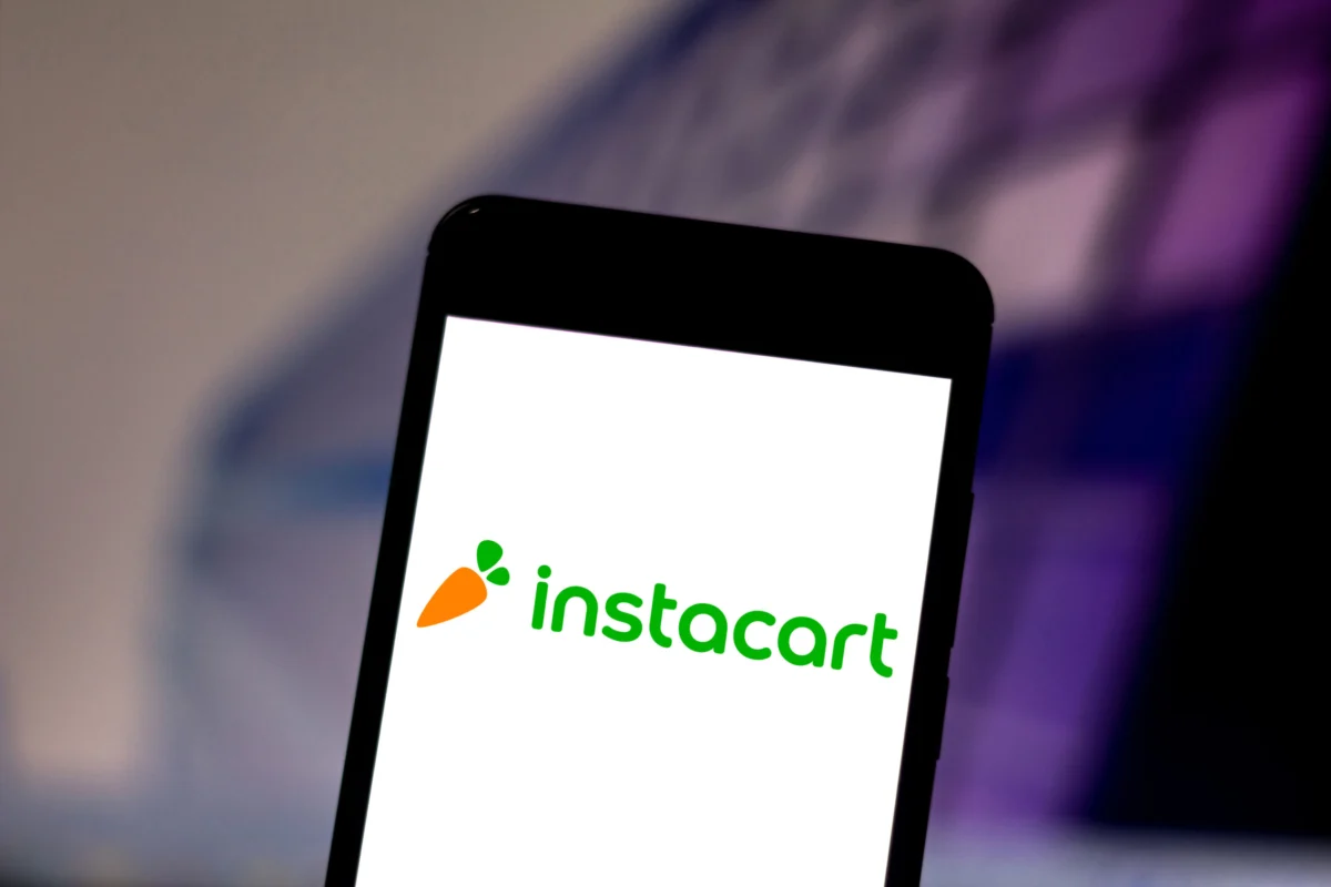 Instacart reportedly discussed selling itself with DoorDash and Uber
