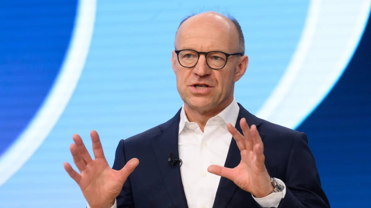 Volkswagen Slips into the Red Due to Porsche and China Setbacks